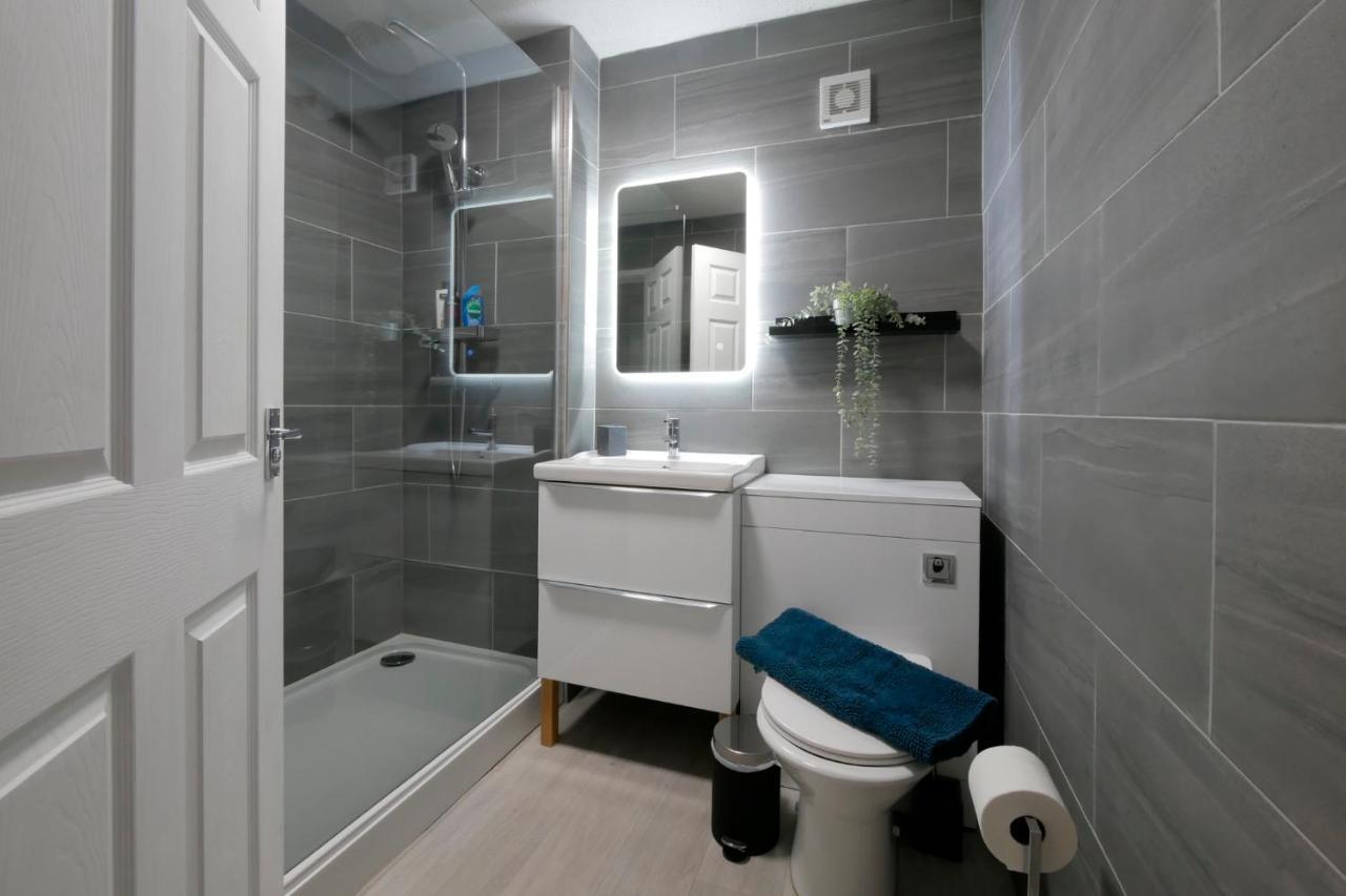 Crewe Short Lets 6 Victoria Court, Crewe Apartment Exterior photo